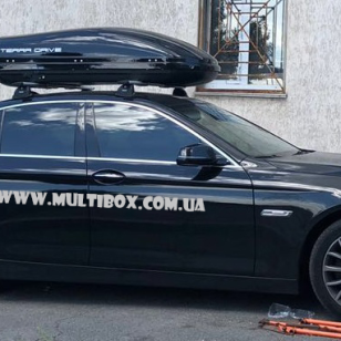 Автомобільний бокс Terra Drive 440 DS чорний глянцевий на BMW 5 Series