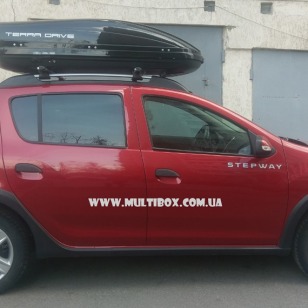 Автомобильный бокс Terra Drive 440 DS черный глянцевый на Renault Sandero Stepway