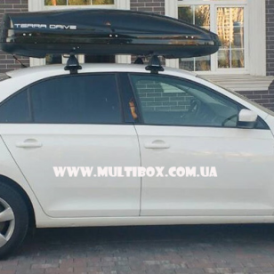 Автомобільний бокс Terra Drive 480 DS чорний глянець на Skoda Rapid