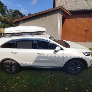 Автомобільний бокс Terra Drive 500 білий глянцевий, двосторонній на Kia Sorento