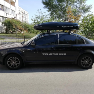Автомобильный бокс Terra Drive 500 черный матовый, двухсторонний на Skoda Superb