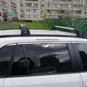 Подбираем хороший аэродинамический багажник на крышу на Toyota Rav 4 / Suzuki Across