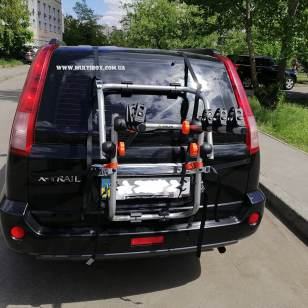Кріплення велосипеда на задні двері Aguri Spider на авто Nissan Xtrail T31