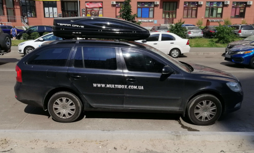 Автомобільний бокс Terra Drive 480 чорний глянцевий двосторонній Skoda Octavia A5 чорний глянцевий