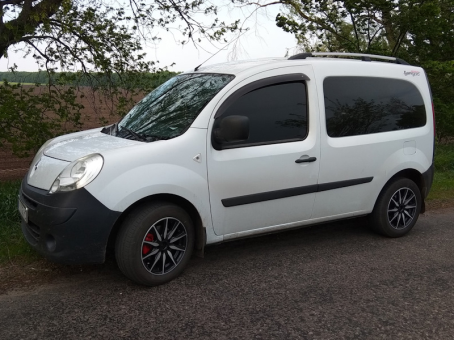 Рейлинги на крышу автомобиля Renault Kangoo II 2008-2021 (пластиковые концевики) - фото 3