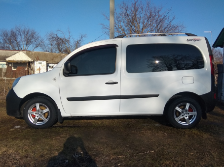 Рейлинги на крышу автомобиля Renault Kangoo II 2008-2021 (пластиковые концевики) - фото 2