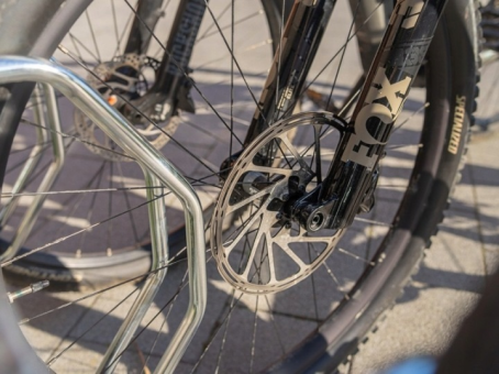 Велопарковка на ніжках для 4 велосипедів Krosstech Echo-4 Pion - фото 6