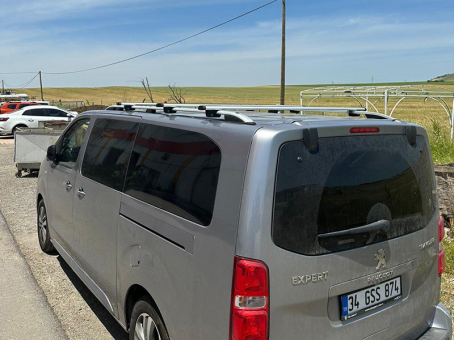 Рейлінги на дах Citroen Spacetourer 16&rarr; / Peugeot Traveller 17&rarr; / Toyota ProAce 17&rarr;/ Opel Vivaro 19&rarr; Skyport - Коротка база - фото 5