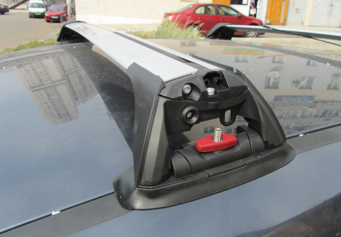 Багажник в штатные места Yakima Flush - фото 17