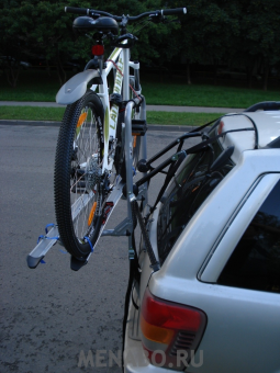 Велосипедное крепление на заднюю дверь автомобиля Menabo Steel Bike 3 - фото 4